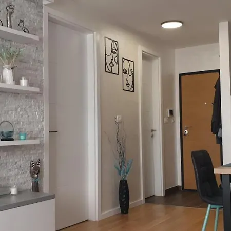 Kaja Apartment
