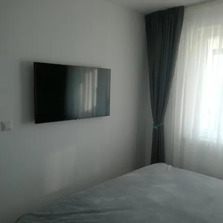 Kaja Apartment *
